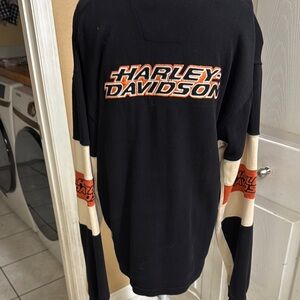 Harley-Davidson Black and Cream Crew Neck Sweater with Sporty Accents